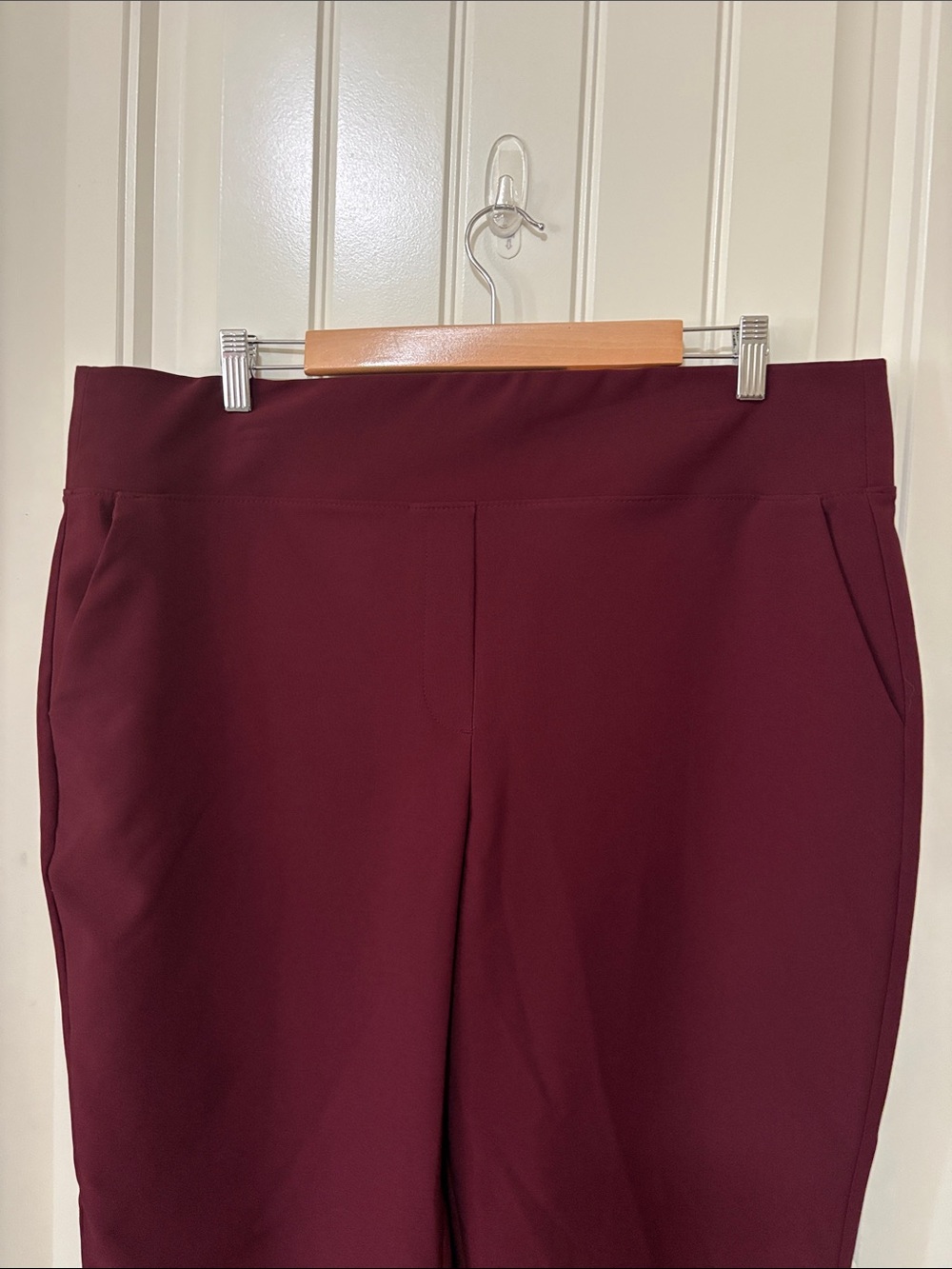 NWT Nine West Cropped Pull-On Pants in Deep Burgundy - Picture 2 of 12